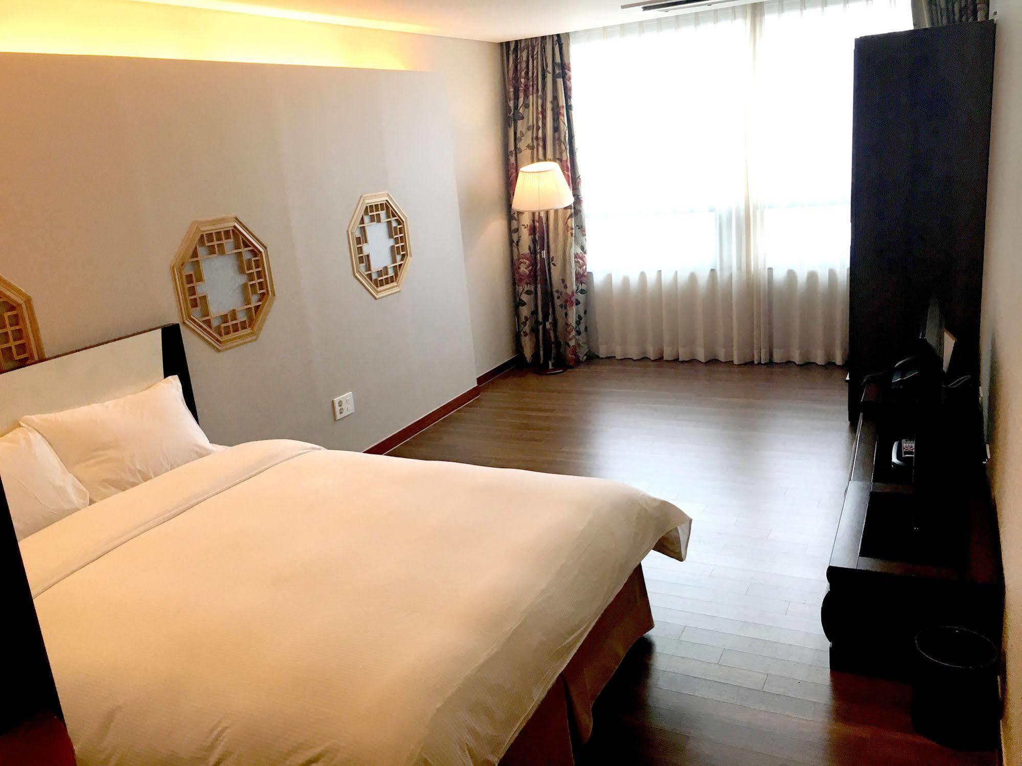 Sun Valley Hotel Jodzsu Kültér fotó